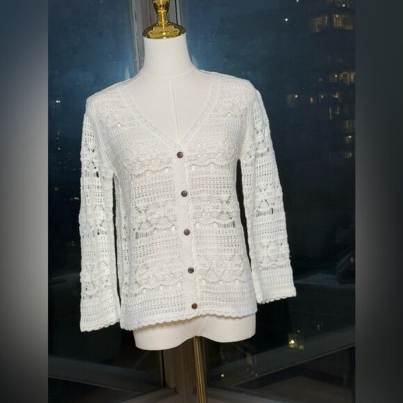🆕 FARM Rio 🧿 NWOT White Crochet Button Up Cardigan Sweater, Sz S - Picture 4 of 15